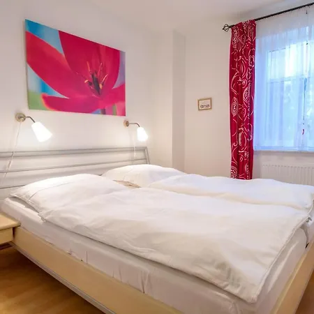 Zur Hanse 4 1 Цингст