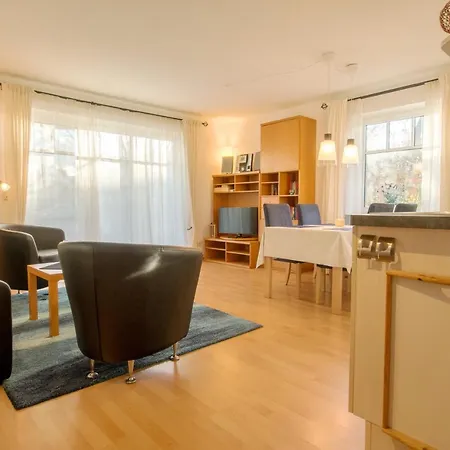 Zur Hanse 4 1 * Цингст